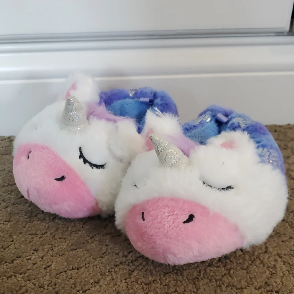 Toddler Girls Falls Creek Plush Unicorn Slippers Size 5/6 7/8 Stars Horn NWT